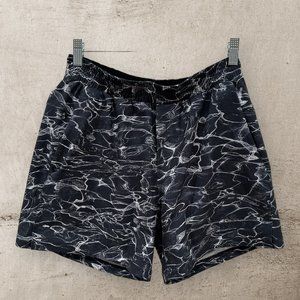 Lululemon Black Grey Channel Cross Swim Short 5" in Immersion Naval Blue Multi M